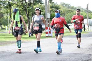 BIB: 0326, 0173, 0335
                            <button type="button" onclick="openModal(5237739)" class="btn btn-primary btn-sm float-right btn-popup" data-toggle="modal" data-target=".modal-high-quality">
                        <i class="fas fa-shopping-cart"></i> Add to Cart
                    </button>
                                            <button type="button" onclick="isThisMe(5237739, true)" class="btn btn-success btn-sm float-right btn-popup btn-isme hidden" data-toggle="tooltip" data-placement="bottom" title="นี่คือรูปของคุณใช่ไหม คลิกที่นี่เพื่อเอาเข้าอัลบั้ม">
                        <i class="fas fa-plus"></i> Add to album
                    </button>
                    <button type="button" onclick="isThisMe(5237739, false)" class="btn btn-warning btn-sm float-right btn-popup btn-isnotme hidden">
                        <i class="fas fa-ban"></i> Remove from album
                    </button>