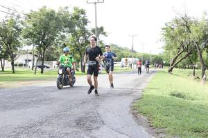 BIB: 
                            <button type="button" onclick="openModal(5237964)" class="btn btn-primary btn-sm float-right btn-popup" data-toggle="modal" data-target=".modal-high-quality">
                        <i class="fas fa-shopping-cart"></i> Add to Cart
                    </button>
                                            <button type="button" onclick="isThisMe(5237964, true)" class="btn btn-success btn-sm float-right btn-popup btn-isme hidden" data-toggle="tooltip" data-placement="bottom" title="นี่คือรูปของคุณใช่ไหม คลิกที่นี่เพื่อเอาเข้าอัลบั้ม">
                        <i class="fas fa-plus"></i> Add to album
                    </button>
                    <button type="button" onclick="isThisMe(5237964, false)" class="btn btn-warning btn-sm float-right btn-popup btn-isnotme hidden">
                        <i class="fas fa-ban"></i> Remove from album
                    </button>