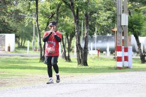 BIB: 0711
                            <button type="button" onclick="openModal(5238209)" class="btn btn-primary btn-sm float-right btn-popup" data-toggle="modal" data-target=".modal-high-quality">
                        <i class="fas fa-shopping-cart"></i> Add to Cart
                    </button>
                                            <button type="button" onclick="isThisMe(5238209, true)" class="btn btn-success btn-sm float-right btn-popup btn-isme hidden" data-toggle="tooltip" data-placement="bottom" title="นี่คือรูปของคุณใช่ไหม คลิกที่นี่เพื่อเอาเข้าอัลบั้ม">
                        <i class="fas fa-plus"></i> Add to album
                    </button>
                    <button type="button" onclick="isThisMe(5238209, false)" class="btn btn-warning btn-sm float-right btn-popup btn-isnotme hidden">
                        <i class="fas fa-ban"></i> Remove from album
                    </button>