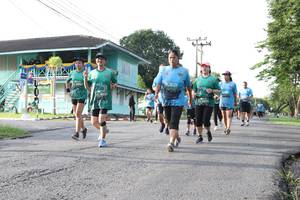 BIB: 220
                            <button type="button" onclick="openModal(5232790)" class="btn btn-primary btn-sm float-right btn-popup" data-toggle="modal" data-target=".modal-high-quality">
                        <i class="fas fa-shopping-cart"></i> Add to Cart
                    </button>
                                            <button type="button" onclick="isThisMe(5232790, true)" class="btn btn-success btn-sm float-right btn-popup btn-isme hidden" data-toggle="tooltip" data-placement="bottom" title="นี่คือรูปของคุณใช่ไหม คลิกที่นี่เพื่อเอาเข้าอัลบั้ม">
                        <i class="fas fa-plus"></i> Add to album
                    </button>
                    <button type="button" onclick="isThisMe(5232790, false)" class="btn btn-warning btn-sm float-right btn-popup btn-isnotme hidden">
                        <i class="fas fa-ban"></i> Remove from album
                    </button>