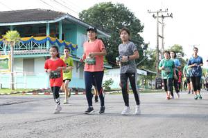 BIB: 257
                            <button type="button" onclick="openModal(5233229)" class="btn btn-primary btn-sm float-right btn-popup" data-toggle="modal" data-target=".modal-high-quality">
                        <i class="fas fa-shopping-cart"></i> Add to Cart
                    </button>
                                            <button type="button" onclick="isThisMe(5233229, true)" class="btn btn-success btn-sm float-right btn-popup btn-isme hidden" data-toggle="tooltip" data-placement="bottom" title="นี่คือรูปของคุณใช่ไหม คลิกที่นี่เพื่อเอาเข้าอัลบั้ม">
                        <i class="fas fa-plus"></i> Add to album
                    </button>
                    <button type="button" onclick="isThisMe(5233229, false)" class="btn btn-warning btn-sm float-right btn-popup btn-isnotme hidden">
                        <i class="fas fa-ban"></i> Remove from album
                    </button>