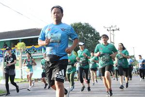 BIB: 071, 511, 574
                            <button type="button" onclick="openModal(5232826)" class="btn btn-primary btn-sm float-right btn-popup" data-toggle="modal" data-target=".modal-high-quality">
                        <i class="fas fa-shopping-cart"></i> Add to Cart
                    </button>
                                            <button type="button" onclick="isThisMe(5232826, true)" class="btn btn-success btn-sm float-right btn-popup btn-isme hidden" data-toggle="tooltip" data-placement="bottom" title="นี่คือรูปของคุณใช่ไหม คลิกที่นี่เพื่อเอาเข้าอัลบั้ม">
                        <i class="fas fa-plus"></i> Add to album
                    </button>
                    <button type="button" onclick="isThisMe(5232826, false)" class="btn btn-warning btn-sm float-right btn-popup btn-isnotme hidden">
                        <i class="fas fa-ban"></i> Remove from album
                    </button>