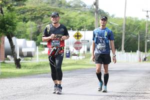 BIB: 1022, 0047
                            <button type="button" onclick="openModal(5239369)" class="btn btn-primary btn-sm float-right btn-popup" data-toggle="modal" data-target=".modal-high-quality">
                        <i class="fas fa-shopping-cart"></i> Add to Cart
                    </button>
                                            <button type="button" onclick="isThisMe(5239369, true)" class="btn btn-success btn-sm float-right btn-popup btn-isme hidden" data-toggle="tooltip" data-placement="bottom" title="นี่คือรูปของคุณใช่ไหม คลิกที่นี่เพื่อเอาเข้าอัลบั้ม">
                        <i class="fas fa-plus"></i> Add to album
                    </button>
                    <button type="button" onclick="isThisMe(5239369, false)" class="btn btn-warning btn-sm float-right btn-popup btn-isnotme hidden">
                        <i class="fas fa-ban"></i> Remove from album
                    </button>