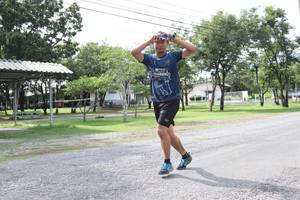 BIB: 929
                            <button type="button" onclick="openModal(5239310)" class="btn btn-primary btn-sm float-right btn-popup" data-toggle="modal" data-target=".modal-high-quality">
                        <i class="fas fa-shopping-cart"></i> Add to Cart
                    </button>
                                            <button type="button" onclick="isThisMe(5239310, true)" class="btn btn-success btn-sm float-right btn-popup btn-isme hidden" data-toggle="tooltip" data-placement="bottom" title="นี่คือรูปของคุณใช่ไหม คลิกที่นี่เพื่อเอาเข้าอัลบั้ม">
                        <i class="fas fa-plus"></i> Add to album
                    </button>
                    <button type="button" onclick="isThisMe(5239310, false)" class="btn btn-warning btn-sm float-right btn-popup btn-isnotme hidden">
                        <i class="fas fa-ban"></i> Remove from album
                    </button>