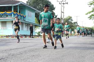 BIB: 320
                            <button type="button" onclick="openModal(5233139)" class="btn btn-primary btn-sm float-right btn-popup" data-toggle="modal" data-target=".modal-high-quality">
                        <i class="fas fa-shopping-cart"></i> Add to Cart
                    </button>
                                            <button type="button" onclick="isThisMe(5233139, true)" class="btn btn-success btn-sm float-right btn-popup btn-isme hidden" data-toggle="tooltip" data-placement="bottom" title="นี่คือรูปของคุณใช่ไหม คลิกที่นี่เพื่อเอาเข้าอัลบั้ม">
                        <i class="fas fa-plus"></i> Add to album
                    </button>
                    <button type="button" onclick="isThisMe(5233139, false)" class="btn btn-warning btn-sm float-right btn-popup btn-isnotme hidden">
                        <i class="fas fa-ban"></i> Remove from album
                    </button>