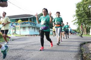 BIB: 
                            <button type="button" onclick="openModal(5233035)" class="btn btn-primary btn-sm float-right btn-popup" data-toggle="modal" data-target=".modal-high-quality">
                        <i class="fas fa-shopping-cart"></i> Add to Cart
                    </button>
                                            <button type="button" onclick="isThisMe(5233035, true)" class="btn btn-success btn-sm float-right btn-popup btn-isme hidden" data-toggle="tooltip" data-placement="bottom" title="นี่คือรูปของคุณใช่ไหม คลิกที่นี่เพื่อเอาเข้าอัลบั้ม">
                        <i class="fas fa-plus"></i> Add to album
                    </button>
                    <button type="button" onclick="isThisMe(5233035, false)" class="btn btn-warning btn-sm float-right btn-popup btn-isnotme hidden">
                        <i class="fas fa-ban"></i> Remove from album
                    </button>