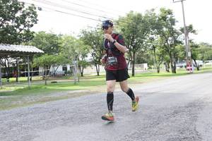 BIB: 40061
                            <button type="button" onclick="openModal(5238366)" class="btn btn-primary btn-sm float-right btn-popup" data-toggle="modal" data-target=".modal-high-quality">
                        <i class="fas fa-shopping-cart"></i> Add to Cart
                    </button>
                                            <button type="button" onclick="isThisMe(5238366, true)" class="btn btn-success btn-sm float-right btn-popup btn-isme hidden" data-toggle="tooltip" data-placement="bottom" title="นี่คือรูปของคุณใช่ไหม คลิกที่นี่เพื่อเอาเข้าอัลบั้ม">
                        <i class="fas fa-plus"></i> Add to album
                    </button>
                    <button type="button" onclick="isThisMe(5238366, false)" class="btn btn-warning btn-sm float-right btn-popup btn-isnotme hidden">
                        <i class="fas fa-ban"></i> Remove from album
                    </button>