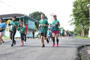 BIB: 
                            <button type="button" onclick="openModal(5232927)" class="btn btn-primary btn-sm float-right btn-popup" data-toggle="modal" data-target=".modal-high-quality">
                        <i class="fas fa-shopping-cart"></i> Add to Cart
                    </button>
                                            <button type="button" onclick="isThisMe(5232927, true)" class="btn btn-success btn-sm float-right btn-popup btn-isme hidden" data-toggle="tooltip" data-placement="bottom" title="นี่คือรูปของคุณใช่ไหม คลิกที่นี่เพื่อเอาเข้าอัลบั้ม">
                        <i class="fas fa-plus"></i> Add to album
                    </button>
                    <button type="button" onclick="isThisMe(5232927, false)" class="btn btn-warning btn-sm float-right btn-popup btn-isnotme hidden">
                        <i class="fas fa-ban"></i> Remove from album
                    </button>