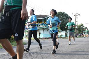 BIB: 0242
                            <button type="button" onclick="openModal(5232406)" class="btn btn-primary btn-sm float-right btn-popup" data-toggle="modal" data-target=".modal-high-quality">
                        <i class="fas fa-shopping-cart"></i> Add to Cart
                    </button>
                                            <button type="button" onclick="isThisMe(5232406, true)" class="btn btn-success btn-sm float-right btn-popup btn-isme hidden" data-toggle="tooltip" data-placement="bottom" title="นี่คือรูปของคุณใช่ไหม คลิกที่นี่เพื่อเอาเข้าอัลบั้ม">
                        <i class="fas fa-plus"></i> Add to album
                    </button>
                    <button type="button" onclick="isThisMe(5232406, false)" class="btn btn-warning btn-sm float-right btn-popup btn-isnotme hidden">
                        <i class="fas fa-ban"></i> Remove from album
                    </button>