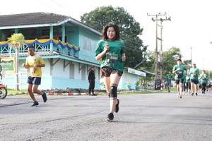 BIB: 688
                            <button type="button" onclick="openModal(5233144)" class="btn btn-primary btn-sm float-right btn-popup" data-toggle="modal" data-target=".modal-high-quality">
                        <i class="fas fa-shopping-cart"></i> Add to Cart
                    </button>
                                            <button type="button" onclick="isThisMe(5233144, true)" class="btn btn-success btn-sm float-right btn-popup btn-isme hidden" data-toggle="tooltip" data-placement="bottom" title="นี่คือรูปของคุณใช่ไหม คลิกที่นี่เพื่อเอาเข้าอัลบั้ม">
                        <i class="fas fa-plus"></i> Add to album
                    </button>
                    <button type="button" onclick="isThisMe(5233144, false)" class="btn btn-warning btn-sm float-right btn-popup btn-isnotme hidden">
                        <i class="fas fa-ban"></i> Remove from album
                    </button>