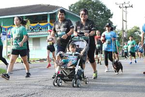 BIB: 
                            <button type="button" onclick="openModal(5233063)" class="btn btn-primary btn-sm float-right btn-popup" data-toggle="modal" data-target=".modal-high-quality">
                        <i class="fas fa-shopping-cart"></i> Add to Cart
                    </button>
                                            <button type="button" onclick="isThisMe(5233063, true)" class="btn btn-success btn-sm float-right btn-popup btn-isme hidden" data-toggle="tooltip" data-placement="bottom" title="นี่คือรูปของคุณใช่ไหม คลิกที่นี่เพื่อเอาเข้าอัลบั้ม">
                        <i class="fas fa-plus"></i> Add to album
                    </button>
                    <button type="button" onclick="isThisMe(5233063, false)" class="btn btn-warning btn-sm float-right btn-popup btn-isnotme hidden">
                        <i class="fas fa-ban"></i> Remove from album
                    </button>