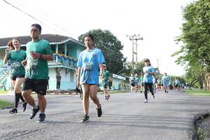 BIB: 274, 621
                            <button type="button" onclick="openModal(5232805)" class="btn btn-primary btn-sm float-right btn-popup" data-toggle="modal" data-target=".modal-high-quality">
                        <i class="fas fa-shopping-cart"></i> Add to Cart
                    </button>
                                            <button type="button" onclick="isThisMe(5232805, true)" class="btn btn-success btn-sm float-right btn-popup btn-isme hidden" data-toggle="tooltip" data-placement="bottom" title="นี่คือรูปของคุณใช่ไหม คลิกที่นี่เพื่อเอาเข้าอัลบั้ม">
                        <i class="fas fa-plus"></i> Add to album
                    </button>
                    <button type="button" onclick="isThisMe(5232805, false)" class="btn btn-warning btn-sm float-right btn-popup btn-isnotme hidden">
                        <i class="fas fa-ban"></i> Remove from album
                    </button>