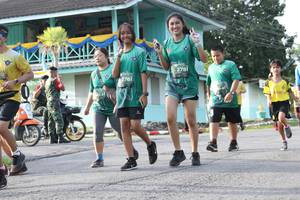 BIB: 275, 2761
                            <button type="button" onclick="openModal(5233274)" class="btn btn-primary btn-sm float-right btn-popup" data-toggle="modal" data-target=".modal-high-quality">
                        <i class="fas fa-shopping-cart"></i> Add to Cart
                    </button>
                                            <button type="button" onclick="isThisMe(5233274, true)" class="btn btn-success btn-sm float-right btn-popup btn-isme hidden" data-toggle="tooltip" data-placement="bottom" title="นี่คือรูปของคุณใช่ไหม คลิกที่นี่เพื่อเอาเข้าอัลบั้ม">
                        <i class="fas fa-plus"></i> Add to album
                    </button>
                    <button type="button" onclick="isThisMe(5233274, false)" class="btn btn-warning btn-sm float-right btn-popup btn-isnotme hidden">
                        <i class="fas fa-ban"></i> Remove from album
                    </button>