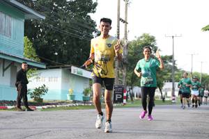 BIB: 1069
                            <button type="button" onclick="openModal(5231994)" class="btn btn-primary btn-sm float-right btn-popup" data-toggle="modal" data-target=".modal-high-quality">
                        <i class="fas fa-shopping-cart"></i> Add to Cart
                    </button>
                                            <button type="button" onclick="isThisMe(5231994, true)" class="btn btn-success btn-sm float-right btn-popup btn-isme hidden" data-toggle="tooltip" data-placement="bottom" title="นี่คือรูปของคุณใช่ไหม คลิกที่นี่เพื่อเอาเข้าอัลบั้ม">
                        <i class="fas fa-plus"></i> Add to album
                    </button>
                    <button type="button" onclick="isThisMe(5231994, false)" class="btn btn-warning btn-sm float-right btn-popup btn-isnotme hidden">
                        <i class="fas fa-ban"></i> Remove from album
                    </button>