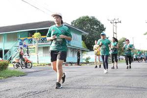 BIB: 687
                            <button type="button" onclick="openModal(5233153)" class="btn btn-primary btn-sm float-right btn-popup" data-toggle="modal" data-target=".modal-high-quality">
                        <i class="fas fa-shopping-cart"></i> Add to Cart
                    </button>
                                            <button type="button" onclick="isThisMe(5233153, true)" class="btn btn-success btn-sm float-right btn-popup btn-isme hidden" data-toggle="tooltip" data-placement="bottom" title="นี่คือรูปของคุณใช่ไหม คลิกที่นี่เพื่อเอาเข้าอัลบั้ม">
                        <i class="fas fa-plus"></i> Add to album
                    </button>
                    <button type="button" onclick="isThisMe(5233153, false)" class="btn btn-warning btn-sm float-right btn-popup btn-isnotme hidden">
                        <i class="fas fa-ban"></i> Remove from album
                    </button>