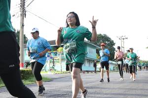 BIB: 012, 510
                            <button type="button" onclick="openModal(5232969)" class="btn btn-primary btn-sm float-right btn-popup" data-toggle="modal" data-target=".modal-high-quality">
                        <i class="fas fa-shopping-cart"></i> Add to Cart
                    </button>
                                            <button type="button" onclick="isThisMe(5232969, true)" class="btn btn-success btn-sm float-right btn-popup btn-isme hidden" data-toggle="tooltip" data-placement="bottom" title="นี่คือรูปของคุณใช่ไหม คลิกที่นี่เพื่อเอาเข้าอัลบั้ม">
                        <i class="fas fa-plus"></i> Add to album
                    </button>
                    <button type="button" onclick="isThisMe(5232969, false)" class="btn btn-warning btn-sm float-right btn-popup btn-isnotme hidden">
                        <i class="fas fa-ban"></i> Remove from album
                    </button>