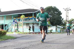 BIB: 404
                            <button type="button" onclick="openModal(5232584)" class="btn btn-primary btn-sm float-right btn-popup" data-toggle="modal" data-target=".modal-high-quality">
                        <i class="fas fa-shopping-cart"></i> Add to Cart
                    </button>
                                            <button type="button" onclick="isThisMe(5232584, true)" class="btn btn-success btn-sm float-right btn-popup btn-isme hidden" data-toggle="tooltip" data-placement="bottom" title="นี่คือรูปของคุณใช่ไหม คลิกที่นี่เพื่อเอาเข้าอัลบั้ม">
                        <i class="fas fa-plus"></i> Add to album
                    </button>
                    <button type="button" onclick="isThisMe(5232584, false)" class="btn btn-warning btn-sm float-right btn-popup btn-isnotme hidden">
                        <i class="fas fa-ban"></i> Remove from album
                    </button>