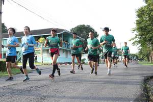 BIB: 241
                            <button type="button" onclick="openModal(5232066)" class="btn btn-primary btn-sm float-right btn-popup" data-toggle="modal" data-target=".modal-high-quality">
                        <i class="fas fa-shopping-cart"></i> Add to Cart
                    </button>
                                            <button type="button" onclick="isThisMe(5232066, true)" class="btn btn-success btn-sm float-right btn-popup btn-isme hidden" data-toggle="tooltip" data-placement="bottom" title="นี่คือรูปของคุณใช่ไหม คลิกที่นี่เพื่อเอาเข้าอัลบั้ม">
                        <i class="fas fa-plus"></i> Add to album
                    </button>
                    <button type="button" onclick="isThisMe(5232066, false)" class="btn btn-warning btn-sm float-right btn-popup btn-isnotme hidden">
                        <i class="fas fa-ban"></i> Remove from album
                    </button>