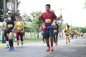 BIB: 0776
                            <button type="button" onclick="openModal(5235847)" class="btn btn-primary btn-sm float-right btn-popup" data-toggle="modal" data-target=".modal-high-quality">
                        <i class="fas fa-shopping-cart"></i> Add to Cart
                    </button>
                                            <button type="button" onclick="isThisMe(5235847, true)" class="btn btn-success btn-sm float-right btn-popup btn-isme hidden" data-toggle="tooltip" data-placement="bottom" title="นี่คือรูปของคุณใช่ไหม คลิกที่นี่เพื่อเอาเข้าอัลบั้ม">
                        <i class="fas fa-plus"></i> Add to album
                    </button>
                    <button type="button" onclick="isThisMe(5235847, false)" class="btn btn-warning btn-sm float-right btn-popup btn-isnotme hidden">
                        <i class="fas fa-ban"></i> Remove from album
                    </button>