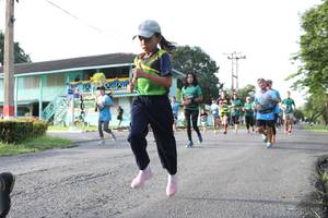 BIB: 
                            <button type="button" onclick="openModal(5232539)" class="btn btn-primary btn-sm float-right btn-popup" data-toggle="modal" data-target=".modal-high-quality">
                        <i class="fas fa-shopping-cart"></i> Add to Cart
                    </button>
                                            <button type="button" onclick="isThisMe(5232539, true)" class="btn btn-success btn-sm float-right btn-popup btn-isme hidden" data-toggle="tooltip" data-placement="bottom" title="นี่คือรูปของคุณใช่ไหม คลิกที่นี่เพื่อเอาเข้าอัลบั้ม">
                        <i class="fas fa-plus"></i> Add to album
                    </button>
                    <button type="button" onclick="isThisMe(5232539, false)" class="btn btn-warning btn-sm float-right btn-popup btn-isnotme hidden">
                        <i class="fas fa-ban"></i> Remove from album
                    </button>