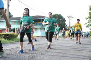 BIB: 662, 054, 
                            <button type="button" onclick="openModal(5233097)" class="btn btn-primary btn-sm float-right btn-popup" data-toggle="modal" data-target=".modal-high-quality">
                        <i class="fas fa-shopping-cart"></i> Add to Cart
                    </button>
                                            <button type="button" onclick="isThisMe(5233097, true)" class="btn btn-success btn-sm float-right btn-popup btn-isme hidden" data-toggle="tooltip" data-placement="bottom" title="นี่คือรูปของคุณใช่ไหม คลิกที่นี่เพื่อเอาเข้าอัลบั้ม">
                        <i class="fas fa-plus"></i> Add to album
                    </button>
                    <button type="button" onclick="isThisMe(5233097, false)" class="btn btn-warning btn-sm float-right btn-popup btn-isnotme hidden">
                        <i class="fas fa-ban"></i> Remove from album
                    </button>