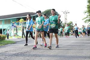 BIB: 362
                            <button type="button" onclick="openModal(5233051)" class="btn btn-primary btn-sm float-right btn-popup" data-toggle="modal" data-target=".modal-high-quality">
                        <i class="fas fa-shopping-cart"></i> Add to Cart
                    </button>
                                            <button type="button" onclick="isThisMe(5233051, true)" class="btn btn-success btn-sm float-right btn-popup btn-isme hidden" data-toggle="tooltip" data-placement="bottom" title="นี่คือรูปของคุณใช่ไหม คลิกที่นี่เพื่อเอาเข้าอัลบั้ม">
                        <i class="fas fa-plus"></i> Add to album
                    </button>
                    <button type="button" onclick="isThisMe(5233051, false)" class="btn btn-warning btn-sm float-right btn-popup btn-isnotme hidden">
                        <i class="fas fa-ban"></i> Remove from album
                    </button>