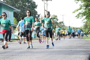 BIB: 638, 
                            <button type="button" onclick="openModal(5233267)" class="btn btn-primary btn-sm float-right btn-popup" data-toggle="modal" data-target=".modal-high-quality">
                        <i class="fas fa-shopping-cart"></i> Add to Cart
                    </button>
                                            <button type="button" onclick="isThisMe(5233267, true)" class="btn btn-success btn-sm float-right btn-popup btn-isme hidden" data-toggle="tooltip" data-placement="bottom" title="นี่คือรูปของคุณใช่ไหม คลิกที่นี่เพื่อเอาเข้าอัลบั้ม">
                        <i class="fas fa-plus"></i> Add to album
                    </button>
                    <button type="button" onclick="isThisMe(5233267, false)" class="btn btn-warning btn-sm float-right btn-popup btn-isnotme hidden">
                        <i class="fas fa-ban"></i> Remove from album
                    </button>