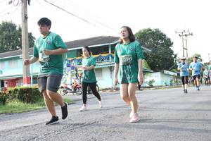 BIB: 057
                            <button type="button" onclick="openModal(5233256)" class="btn btn-primary btn-sm float-right btn-popup" data-toggle="modal" data-target=".modal-high-quality">
                        <i class="fas fa-shopping-cart"></i> Add to Cart
                    </button>
                                            <button type="button" onclick="isThisMe(5233256, true)" class="btn btn-success btn-sm float-right btn-popup btn-isme hidden" data-toggle="tooltip" data-placement="bottom" title="นี่คือรูปของคุณใช่ไหม คลิกที่นี่เพื่อเอาเข้าอัลบั้ม">
                        <i class="fas fa-plus"></i> Add to album
                    </button>
                    <button type="button" onclick="isThisMe(5233256, false)" class="btn btn-warning btn-sm float-right btn-popup btn-isnotme hidden">
                        <i class="fas fa-ban"></i> Remove from album
                    </button>