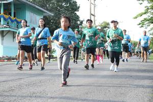 BIB: 
                            <button type="button" onclick="openModal(5233110)" class="btn btn-primary btn-sm float-right btn-popup" data-toggle="modal" data-target=".modal-high-quality">
                        <i class="fas fa-shopping-cart"></i> Add to Cart
                    </button>
                                            <button type="button" onclick="isThisMe(5233110, true)" class="btn btn-success btn-sm float-right btn-popup btn-isme hidden" data-toggle="tooltip" data-placement="bottom" title="นี่คือรูปของคุณใช่ไหม คลิกที่นี่เพื่อเอาเข้าอัลบั้ม">
                        <i class="fas fa-plus"></i> Add to album
                    </button>
                    <button type="button" onclick="isThisMe(5233110, false)" class="btn btn-warning btn-sm float-right btn-popup btn-isnotme hidden">
                        <i class="fas fa-ban"></i> Remove from album
                    </button>