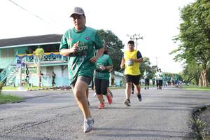 BIB: 9371
                            <button type="button" onclick="openModal(5232444)" class="btn btn-primary btn-sm float-right btn-popup" data-toggle="modal" data-target=".modal-high-quality">
                        <i class="fas fa-shopping-cart"></i> Add to Cart
                    </button>
                                            <button type="button" onclick="isThisMe(5232444, true)" class="btn btn-success btn-sm float-right btn-popup btn-isme hidden" data-toggle="tooltip" data-placement="bottom" title="นี่คือรูปของคุณใช่ไหม คลิกที่นี่เพื่อเอาเข้าอัลบั้ม">
                        <i class="fas fa-plus"></i> Add to album
                    </button>
                    <button type="button" onclick="isThisMe(5232444, false)" class="btn btn-warning btn-sm float-right btn-popup btn-isnotme hidden">
                        <i class="fas fa-ban"></i> Remove from album
                    </button>