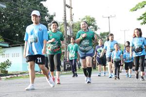 BIB: 2531, 0411
                            <button type="button" onclick="openModal(5233290)" class="btn btn-primary btn-sm float-right btn-popup" data-toggle="modal" data-target=".modal-high-quality">
                        <i class="fas fa-shopping-cart"></i> Add to Cart
                    </button>
                                            <button type="button" onclick="isThisMe(5233290, true)" class="btn btn-success btn-sm float-right btn-popup btn-isme hidden" data-toggle="tooltip" data-placement="bottom" title="นี่คือรูปของคุณใช่ไหม คลิกที่นี่เพื่อเอาเข้าอัลบั้ม">
                        <i class="fas fa-plus"></i> Add to album
                    </button>
                    <button type="button" onclick="isThisMe(5233290, false)" class="btn btn-warning btn-sm float-right btn-popup btn-isnotme hidden">
                        <i class="fas fa-ban"></i> Remove from album
                    </button>