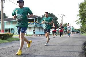 BIB: 124, 840
                            <button type="button" onclick="openModal(5232136)" class="btn btn-primary btn-sm float-right btn-popup" data-toggle="modal" data-target=".modal-high-quality">
                        <i class="fas fa-shopping-cart"></i> Add to Cart
                    </button>
                                            <button type="button" onclick="isThisMe(5232136, true)" class="btn btn-success btn-sm float-right btn-popup btn-isme hidden" data-toggle="tooltip" data-placement="bottom" title="นี่คือรูปของคุณใช่ไหม คลิกที่นี่เพื่อเอาเข้าอัลบั้ม">
                        <i class="fas fa-plus"></i> Add to album
                    </button>
                    <button type="button" onclick="isThisMe(5232136, false)" class="btn btn-warning btn-sm float-right btn-popup btn-isnotme hidden">
                        <i class="fas fa-ban"></i> Remove from album
                    </button>