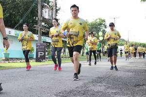 BIB: 0059
                            <button type="button" onclick="openModal(5235008)" class="btn btn-primary btn-sm float-right btn-popup" data-toggle="modal" data-target=".modal-high-quality">
                        <i class="fas fa-shopping-cart"></i> Add to Cart
                    </button>
                                            <button type="button" onclick="isThisMe(5235008, true)" class="btn btn-success btn-sm float-right btn-popup btn-isme hidden" data-toggle="tooltip" data-placement="bottom" title="นี่คือรูปของคุณใช่ไหม คลิกที่นี่เพื่อเอาเข้าอัลบั้ม">
                        <i class="fas fa-plus"></i> Add to album
                    </button>
                    <button type="button" onclick="isThisMe(5235008, false)" class="btn btn-warning btn-sm float-right btn-popup btn-isnotme hidden">
                        <i class="fas fa-ban"></i> Remove from album
                    </button>