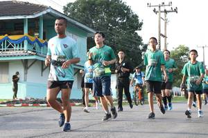 BIB: 759, 631
                            <button type="button" onclick="openModal(5232372)" class="btn btn-primary btn-sm float-right btn-popup" data-toggle="modal" data-target=".modal-high-quality">
                        <i class="fas fa-shopping-cart"></i> Add to Cart
                    </button>
                                            <button type="button" onclick="isThisMe(5232372, true)" class="btn btn-success btn-sm float-right btn-popup btn-isme hidden" data-toggle="tooltip" data-placement="bottom" title="นี่คือรูปของคุณใช่ไหม คลิกที่นี่เพื่อเอาเข้าอัลบั้ม">
                        <i class="fas fa-plus"></i> Add to album
                    </button>
                    <button type="button" onclick="isThisMe(5232372, false)" class="btn btn-warning btn-sm float-right btn-popup btn-isnotme hidden">
                        <i class="fas fa-ban"></i> Remove from album
                    </button>