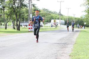 BIB: 0715
                            <button type="button" onclick="openModal(5238625)" class="btn btn-primary btn-sm float-right btn-popup" data-toggle="modal" data-target=".modal-high-quality">
                        <i class="fas fa-shopping-cart"></i> Add to Cart
                    </button>
                                            <button type="button" onclick="isThisMe(5238625, true)" class="btn btn-success btn-sm float-right btn-popup btn-isme hidden" data-toggle="tooltip" data-placement="bottom" title="นี่คือรูปของคุณใช่ไหม คลิกที่นี่เพื่อเอาเข้าอัลบั้ม">
                        <i class="fas fa-plus"></i> Add to album
                    </button>
                    <button type="button" onclick="isThisMe(5238625, false)" class="btn btn-warning btn-sm float-right btn-popup btn-isnotme hidden">
                        <i class="fas fa-ban"></i> Remove from album
                    </button>