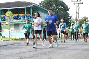 BIB: 
                            <button type="button" onclick="openModal(5233102)" class="btn btn-primary btn-sm float-right btn-popup" data-toggle="modal" data-target=".modal-high-quality">
                        <i class="fas fa-shopping-cart"></i> Add to Cart
                    </button>
                                            <button type="button" onclick="isThisMe(5233102, true)" class="btn btn-success btn-sm float-right btn-popup btn-isme hidden" data-toggle="tooltip" data-placement="bottom" title="นี่คือรูปของคุณใช่ไหม คลิกที่นี่เพื่อเอาเข้าอัลบั้ม">
                        <i class="fas fa-plus"></i> Add to album
                    </button>
                    <button type="button" onclick="isThisMe(5233102, false)" class="btn btn-warning btn-sm float-right btn-popup btn-isnotme hidden">
                        <i class="fas fa-ban"></i> Remove from album
                    </button>