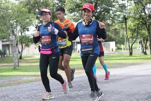 BIB: 0027, 0024, 1092
                            <button type="button" onclick="openModal(5237665)" class="btn btn-primary btn-sm float-right btn-popup" data-toggle="modal" data-target=".modal-high-quality">
                        <i class="fas fa-shopping-cart"></i> Add to Cart
                    </button>
                                            <button type="button" onclick="isThisMe(5237665, true)" class="btn btn-success btn-sm float-right btn-popup btn-isme hidden" data-toggle="tooltip" data-placement="bottom" title="นี่คือรูปของคุณใช่ไหม คลิกที่นี่เพื่อเอาเข้าอัลบั้ม">
                        <i class="fas fa-plus"></i> Add to album
                    </button>
                    <button type="button" onclick="isThisMe(5237665, false)" class="btn btn-warning btn-sm float-right btn-popup btn-isnotme hidden">
                        <i class="fas fa-ban"></i> Remove from album
                    </button>