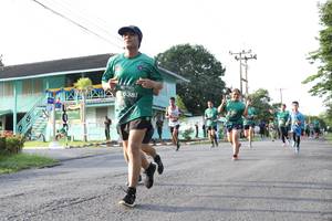 BIB: 638
                            <button type="button" onclick="openModal(5232378)" class="btn btn-primary btn-sm float-right btn-popup" data-toggle="modal" data-target=".modal-high-quality">
                        <i class="fas fa-shopping-cart"></i> Add to Cart
                    </button>
                                            <button type="button" onclick="isThisMe(5232378, true)" class="btn btn-success btn-sm float-right btn-popup btn-isme hidden" data-toggle="tooltip" data-placement="bottom" title="นี่คือรูปของคุณใช่ไหม คลิกที่นี่เพื่อเอาเข้าอัลบั้ม">
                        <i class="fas fa-plus"></i> Add to album
                    </button>
                    <button type="button" onclick="isThisMe(5232378, false)" class="btn btn-warning btn-sm float-right btn-popup btn-isnotme hidden">
                        <i class="fas fa-ban"></i> Remove from album
                    </button>