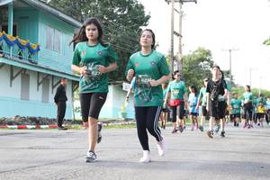 BIB: 627, 622
                            <button type="button" onclick="openModal(5233262)" class="btn btn-primary btn-sm float-right btn-popup" data-toggle="modal" data-target=".modal-high-quality">
                        <i class="fas fa-shopping-cart"></i> Add to Cart
                    </button>
                                            <button type="button" onclick="isThisMe(5233262, true)" class="btn btn-success btn-sm float-right btn-popup btn-isme hidden" data-toggle="tooltip" data-placement="bottom" title="นี่คือรูปของคุณใช่ไหม คลิกที่นี่เพื่อเอาเข้าอัลบั้ม">
                        <i class="fas fa-plus"></i> Add to album
                    </button>
                    <button type="button" onclick="isThisMe(5233262, false)" class="btn btn-warning btn-sm float-right btn-popup btn-isnotme hidden">
                        <i class="fas fa-ban"></i> Remove from album
                    </button>