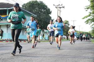 BIB: 
                            <button type="button" onclick="openModal(5232513)" class="btn btn-primary btn-sm float-right btn-popup" data-toggle="modal" data-target=".modal-high-quality">
                        <i class="fas fa-shopping-cart"></i> Add to Cart
                    </button>
                                            <button type="button" onclick="isThisMe(5232513, true)" class="btn btn-success btn-sm float-right btn-popup btn-isme hidden" data-toggle="tooltip" data-placement="bottom" title="นี่คือรูปของคุณใช่ไหม คลิกที่นี่เพื่อเอาเข้าอัลบั้ม">
                        <i class="fas fa-plus"></i> Add to album
                    </button>
                    <button type="button" onclick="isThisMe(5232513, false)" class="btn btn-warning btn-sm float-right btn-popup btn-isnotme hidden">
                        <i class="fas fa-ban"></i> Remove from album
                    </button>