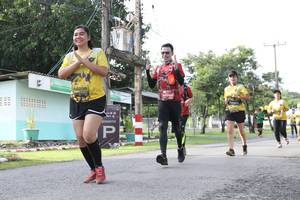 BIB: 0208
                            <button type="button" onclick="openModal(5235526)" class="btn btn-primary btn-sm float-right btn-popup" data-toggle="modal" data-target=".modal-high-quality">
                        <i class="fas fa-shopping-cart"></i> Add to Cart
                    </button>
                                            <button type="button" onclick="isThisMe(5235526, true)" class="btn btn-success btn-sm float-right btn-popup btn-isme hidden" data-toggle="tooltip" data-placement="bottom" title="นี่คือรูปของคุณใช่ไหม คลิกที่นี่เพื่อเอาเข้าอัลบั้ม">
                        <i class="fas fa-plus"></i> Add to album
                    </button>
                    <button type="button" onclick="isThisMe(5235526, false)" class="btn btn-warning btn-sm float-right btn-popup btn-isnotme hidden">
                        <i class="fas fa-ban"></i> Remove from album
                    </button>
