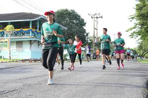 BIB: 
                            <button type="button" onclick="openModal(5232926)" class="btn btn-primary btn-sm float-right btn-popup" data-toggle="modal" data-target=".modal-high-quality">
                        <i class="fas fa-shopping-cart"></i> Add to Cart
                    </button>
                                            <button type="button" onclick="isThisMe(5232926, true)" class="btn btn-success btn-sm float-right btn-popup btn-isme hidden" data-toggle="tooltip" data-placement="bottom" title="นี่คือรูปของคุณใช่ไหม คลิกที่นี่เพื่อเอาเข้าอัลบั้ม">
                        <i class="fas fa-plus"></i> Add to album
                    </button>
                    <button type="button" onclick="isThisMe(5232926, false)" class="btn btn-warning btn-sm float-right btn-popup btn-isnotme hidden">
                        <i class="fas fa-ban"></i> Remove from album
                    </button>