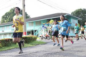 BIB: 968
                            <button type="button" onclick="openModal(5233271)" class="btn btn-primary btn-sm float-right btn-popup" data-toggle="modal" data-target=".modal-high-quality">
                        <i class="fas fa-shopping-cart"></i> Add to Cart
                    </button>
                                            <button type="button" onclick="isThisMe(5233271, true)" class="btn btn-success btn-sm float-right btn-popup btn-isme hidden" data-toggle="tooltip" data-placement="bottom" title="นี่คือรูปของคุณใช่ไหม คลิกที่นี่เพื่อเอาเข้าอัลบั้ม">
                        <i class="fas fa-plus"></i> Add to album
                    </button>
                    <button type="button" onclick="isThisMe(5233271, false)" class="btn btn-warning btn-sm float-right btn-popup btn-isnotme hidden">
                        <i class="fas fa-ban"></i> Remove from album
                    </button>