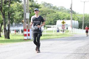 BIB: 0176
                            <button type="button" onclick="openModal(5238236)" class="btn btn-primary btn-sm float-right btn-popup" data-toggle="modal" data-target=".modal-high-quality">
                        <i class="fas fa-shopping-cart"></i> Add to Cart
                    </button>
                                            <button type="button" onclick="isThisMe(5238236, true)" class="btn btn-success btn-sm float-right btn-popup btn-isme hidden" data-toggle="tooltip" data-placement="bottom" title="นี่คือรูปของคุณใช่ไหม คลิกที่นี่เพื่อเอาเข้าอัลบั้ม">
                        <i class="fas fa-plus"></i> Add to album
                    </button>
                    <button type="button" onclick="isThisMe(5238236, false)" class="btn btn-warning btn-sm float-right btn-popup btn-isnotme hidden">
                        <i class="fas fa-ban"></i> Remove from album
                    </button>