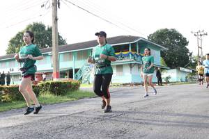 BIB: 619
                            <button type="button" onclick="openModal(5232994)" class="btn btn-primary btn-sm float-right btn-popup" data-toggle="modal" data-target=".modal-high-quality">
                        <i class="fas fa-shopping-cart"></i> Add to Cart
                    </button>
                                            <button type="button" onclick="isThisMe(5232994, true)" class="btn btn-success btn-sm float-right btn-popup btn-isme hidden" data-toggle="tooltip" data-placement="bottom" title="นี่คือรูปของคุณใช่ไหม คลิกที่นี่เพื่อเอาเข้าอัลบั้ม">
                        <i class="fas fa-plus"></i> Add to album
                    </button>
                    <button type="button" onclick="isThisMe(5232994, false)" class="btn btn-warning btn-sm float-right btn-popup btn-isnotme hidden">
                        <i class="fas fa-ban"></i> Remove from album
                    </button>