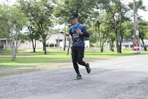 BIB: 0242
                            <button type="button" onclick="openModal(5237927)" class="btn btn-primary btn-sm float-right btn-popup" data-toggle="modal" data-target=".modal-high-quality">
                        <i class="fas fa-shopping-cart"></i> Add to Cart
                    </button>
                                            <button type="button" onclick="isThisMe(5237927, true)" class="btn btn-success btn-sm float-right btn-popup btn-isme hidden" data-toggle="tooltip" data-placement="bottom" title="นี่คือรูปของคุณใช่ไหม คลิกที่นี่เพื่อเอาเข้าอัลบั้ม">
                        <i class="fas fa-plus"></i> Add to album
                    </button>
                    <button type="button" onclick="isThisMe(5237927, false)" class="btn btn-warning btn-sm float-right btn-popup btn-isnotme hidden">
                        <i class="fas fa-ban"></i> Remove from album
                    </button>