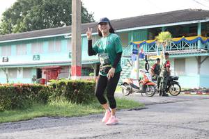 BIB: 
                            <button type="button" onclick="openModal(5233249)" class="btn btn-primary btn-sm float-right btn-popup" data-toggle="modal" data-target=".modal-high-quality">
                        <i class="fas fa-shopping-cart"></i> Add to Cart
                    </button>
                                            <button type="button" onclick="isThisMe(5233249, true)" class="btn btn-success btn-sm float-right btn-popup btn-isme hidden" data-toggle="tooltip" data-placement="bottom" title="นี่คือรูปของคุณใช่ไหม คลิกที่นี่เพื่อเอาเข้าอัลบั้ม">
                        <i class="fas fa-plus"></i> Add to album
                    </button>
                    <button type="button" onclick="isThisMe(5233249, false)" class="btn btn-warning btn-sm float-right btn-popup btn-isnotme hidden">
                        <i class="fas fa-ban"></i> Remove from album
                    </button>