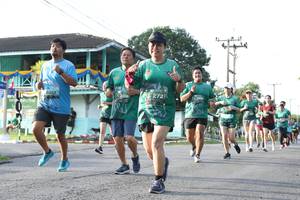 BIB: 2721, 209
                            <button type="button" onclick="openModal(5232490)" class="btn btn-primary btn-sm float-right btn-popup" data-toggle="modal" data-target=".modal-high-quality">
                        <i class="fas fa-shopping-cart"></i> Add to Cart
                    </button>
                                            <button type="button" onclick="isThisMe(5232490, true)" class="btn btn-success btn-sm float-right btn-popup btn-isme hidden" data-toggle="tooltip" data-placement="bottom" title="นี่คือรูปของคุณใช่ไหม คลิกที่นี่เพื่อเอาเข้าอัลบั้ม">
                        <i class="fas fa-plus"></i> Add to album
                    </button>
                    <button type="button" onclick="isThisMe(5232490, false)" class="btn btn-warning btn-sm float-right btn-popup btn-isnotme hidden">
                        <i class="fas fa-ban"></i> Remove from album
                    </button>