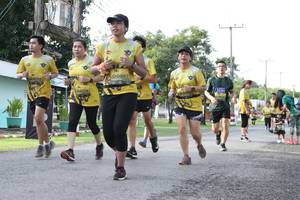 BIB: 0897, 774
                            <button type="button" onclick="openModal(5233983)" class="btn btn-primary btn-sm float-right btn-popup" data-toggle="modal" data-target=".modal-high-quality">
                        <i class="fas fa-shopping-cart"></i> Add to Cart
                    </button>
                                            <button type="button" onclick="isThisMe(5233983, true)" class="btn btn-success btn-sm float-right btn-popup btn-isme hidden" data-toggle="tooltip" data-placement="bottom" title="นี่คือรูปของคุณใช่ไหม คลิกที่นี่เพื่อเอาเข้าอัลบั้ม">
                        <i class="fas fa-plus"></i> Add to album
                    </button>
                    <button type="button" onclick="isThisMe(5233983, false)" class="btn btn-warning btn-sm float-right btn-popup btn-isnotme hidden">
                        <i class="fas fa-ban"></i> Remove from album
                    </button>
