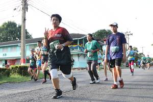 BIB: 291
                            <button type="button" onclick="openModal(5232423)" class="btn btn-primary btn-sm float-right btn-popup" data-toggle="modal" data-target=".modal-high-quality">
                        <i class="fas fa-shopping-cart"></i> Add to Cart
                    </button>
                                            <button type="button" onclick="isThisMe(5232423, true)" class="btn btn-success btn-sm float-right btn-popup btn-isme hidden" data-toggle="tooltip" data-placement="bottom" title="นี่คือรูปของคุณใช่ไหม คลิกที่นี่เพื่อเอาเข้าอัลบั้ม">
                        <i class="fas fa-plus"></i> Add to album
                    </button>
                    <button type="button" onclick="isThisMe(5232423, false)" class="btn btn-warning btn-sm float-right btn-popup btn-isnotme hidden">
                        <i class="fas fa-ban"></i> Remove from album
                    </button>